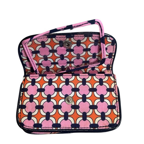 Great Condition Vera Bradley Love Me Quickstep Wallet - Picture 3 of 3